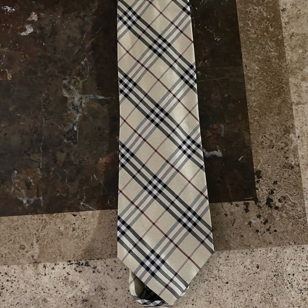 Burberry Silk Check Tie - Beige - One size Excellent condition no flaws ! - Picture 5 of 13
